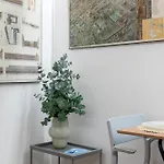 Casa Crispi By Hili