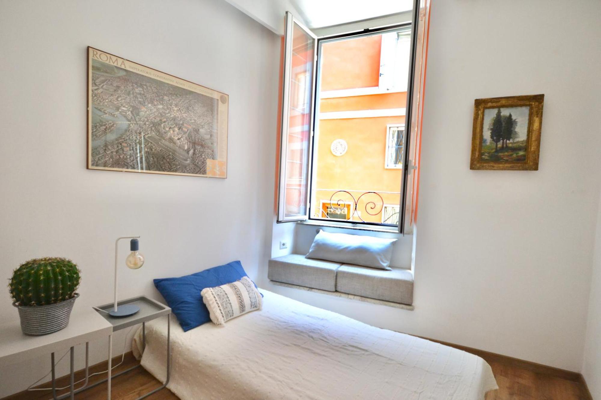 Apartment Casa Crispi By Hili Rom